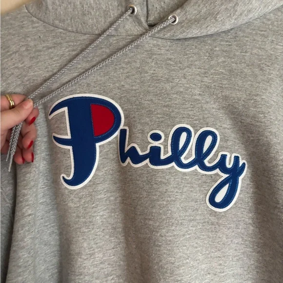 Champion Philly Philadelphia Stitched Logo Hoodie Sweatshirt Size Medium - Picture 2 of 7